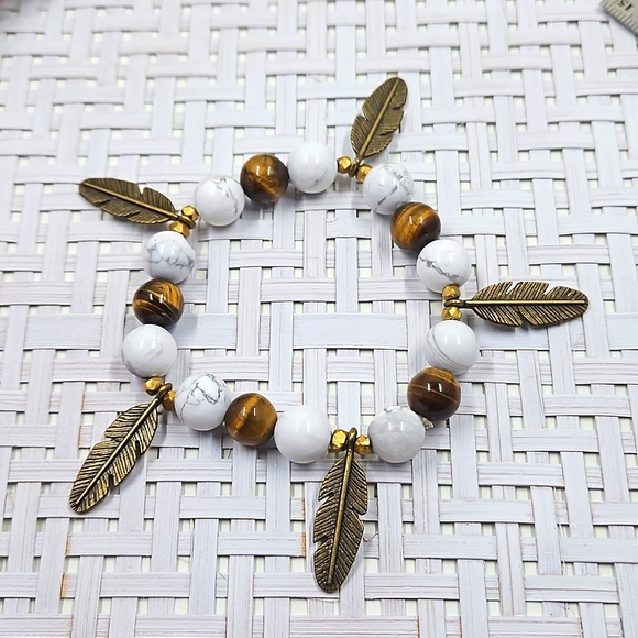 Hand Crafted Jewelry - Handmade western stretch bracelet